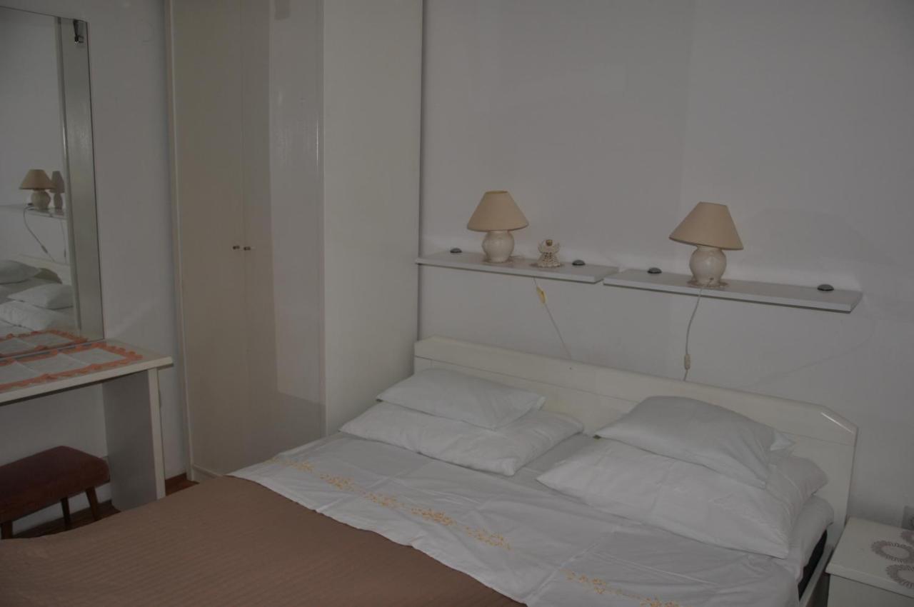 Apartmani Karla เคลโนวีซา ภายนอก รูปภาพ