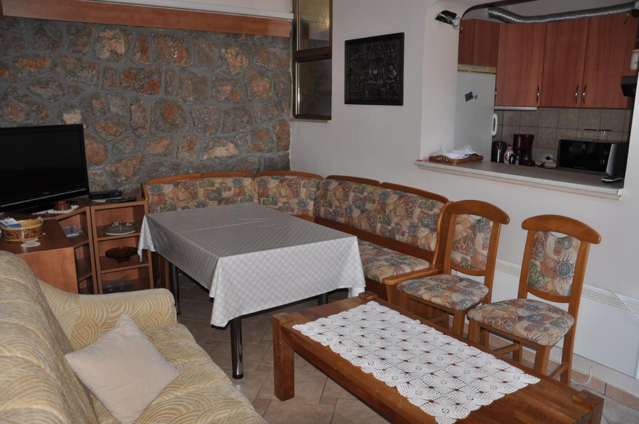Apartmani Karla เคลโนวีซา ภายนอก รูปภาพ