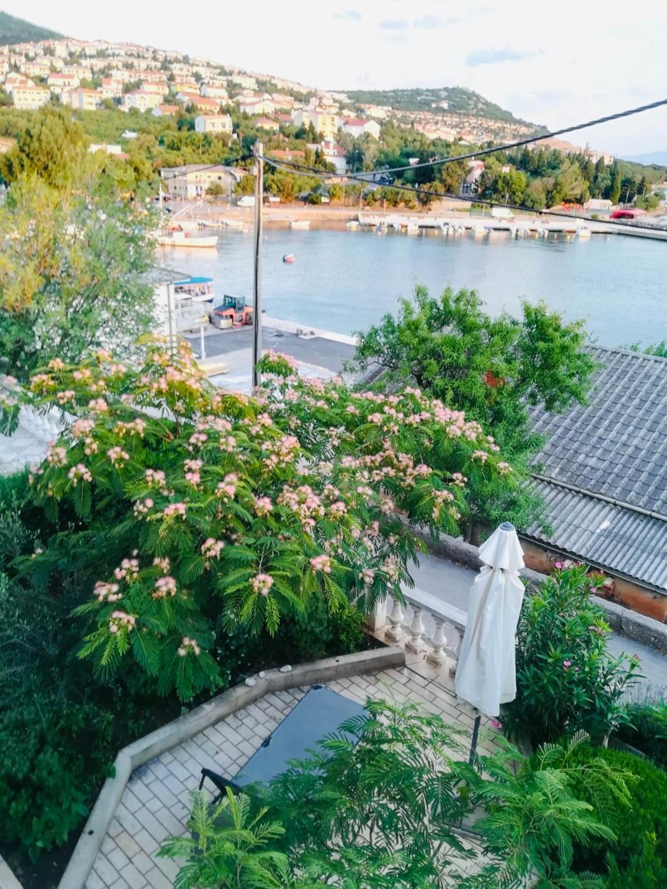 Apartmani Karla เคลโนวีซา ภายนอก รูปภาพ